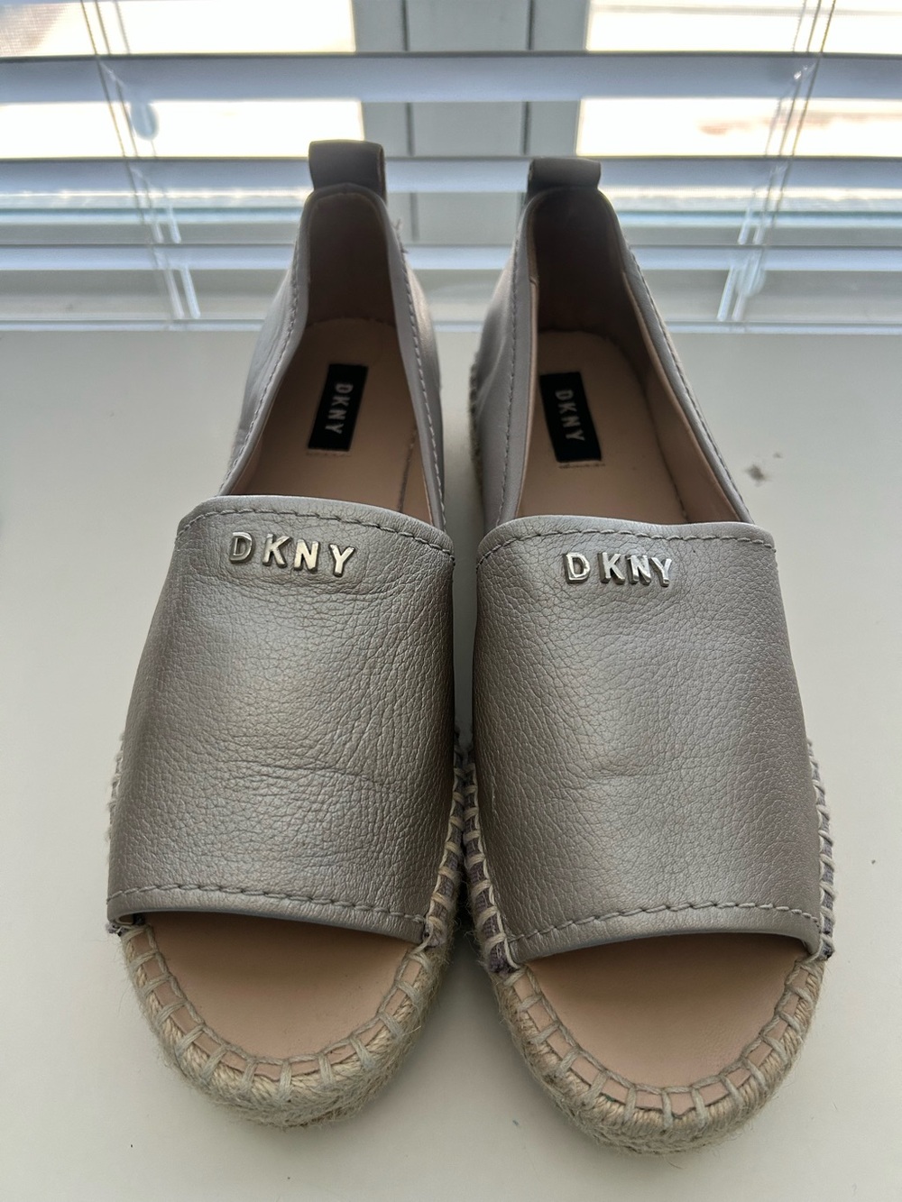 DKNY Silver Leather Espadrille Peep-Toe Slip-On